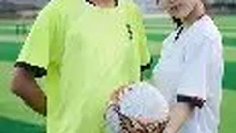 “曼联中场新篇章揭晓：冬季静待风云，来年巨鳄猎手锁定双雄！”